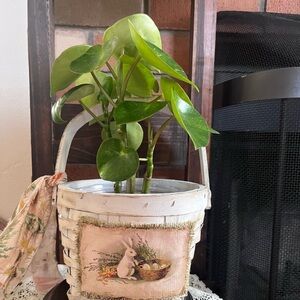 Handpainted basket w/spring/easter embelishments